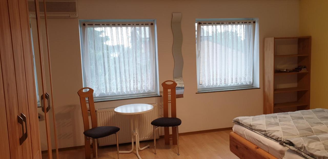 Gaestezimmer Junglas Bornheim  Εξωτερικό φωτογραφία